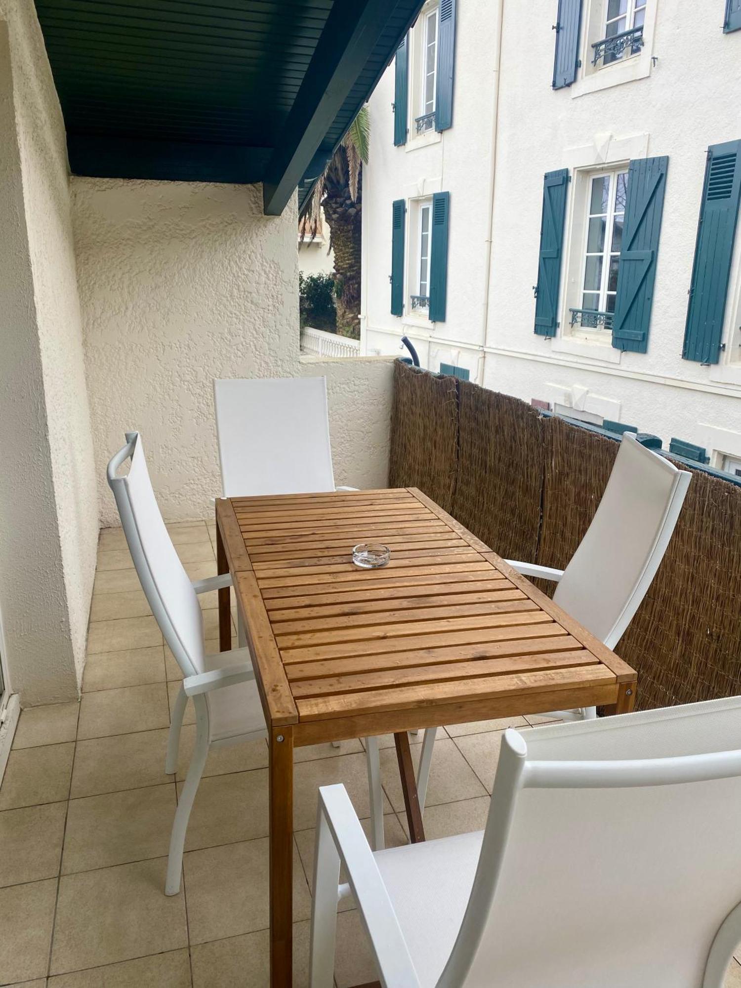 Charming 1 Bedroom Flat, Biarritz Center With Pool And Car Park Exterior photo